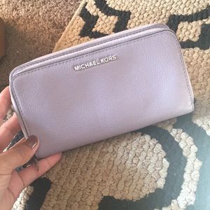 Michael kors double zip wallet